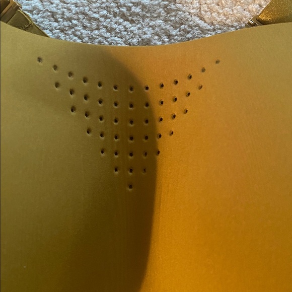 VSX    new with tags  high support bra 36DDD - Picture 2 of 9